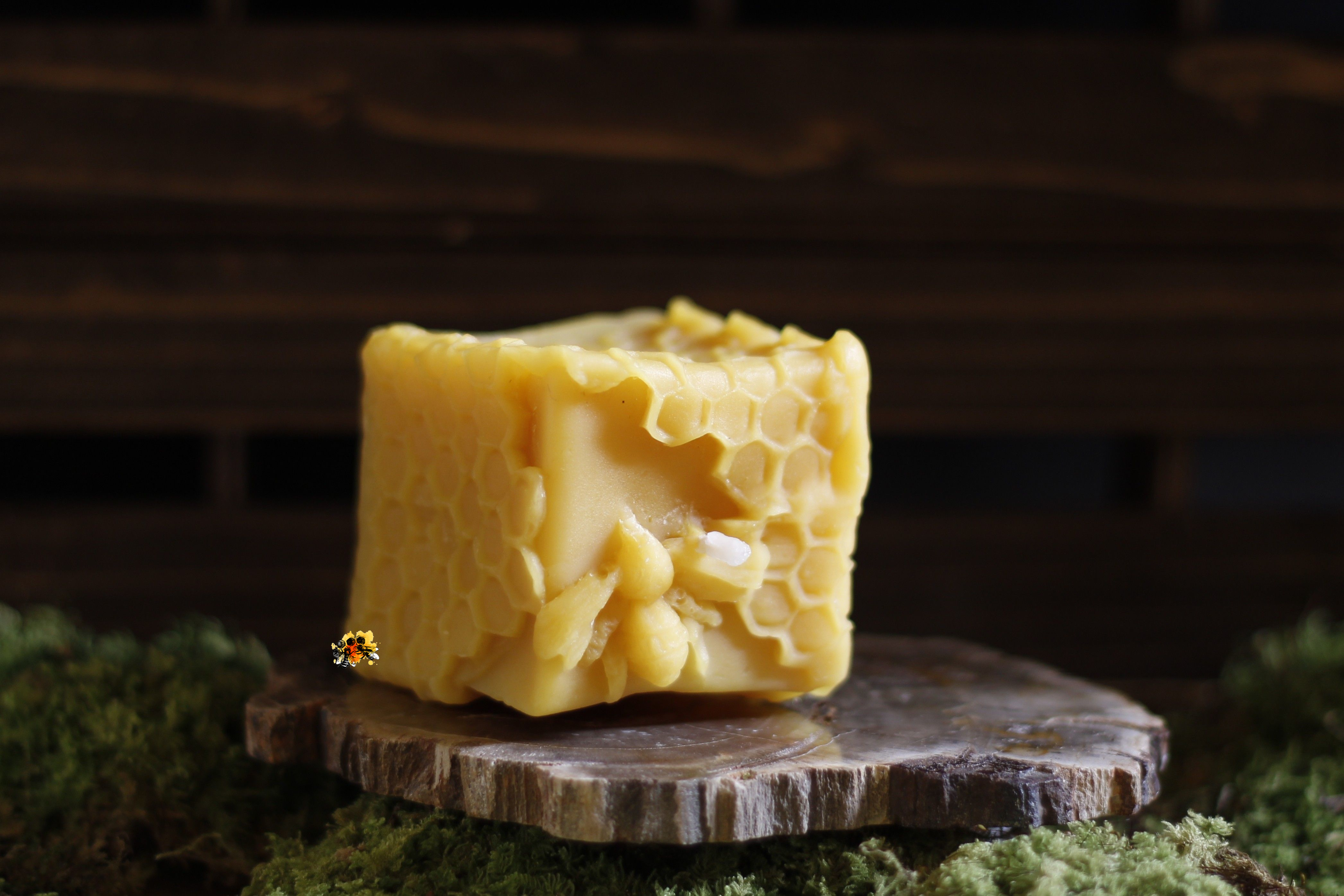 Kubus "Bienenzauber" Bienenwachskerze 