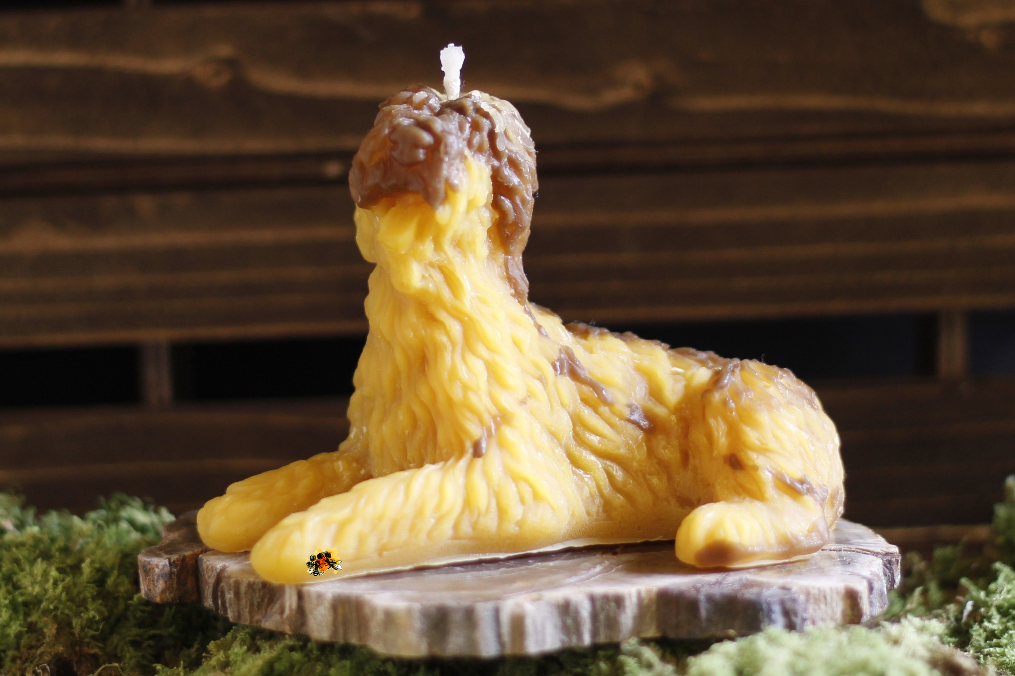 Hund "Labradoodle Hora gefleckt" Bienenwachskerze 