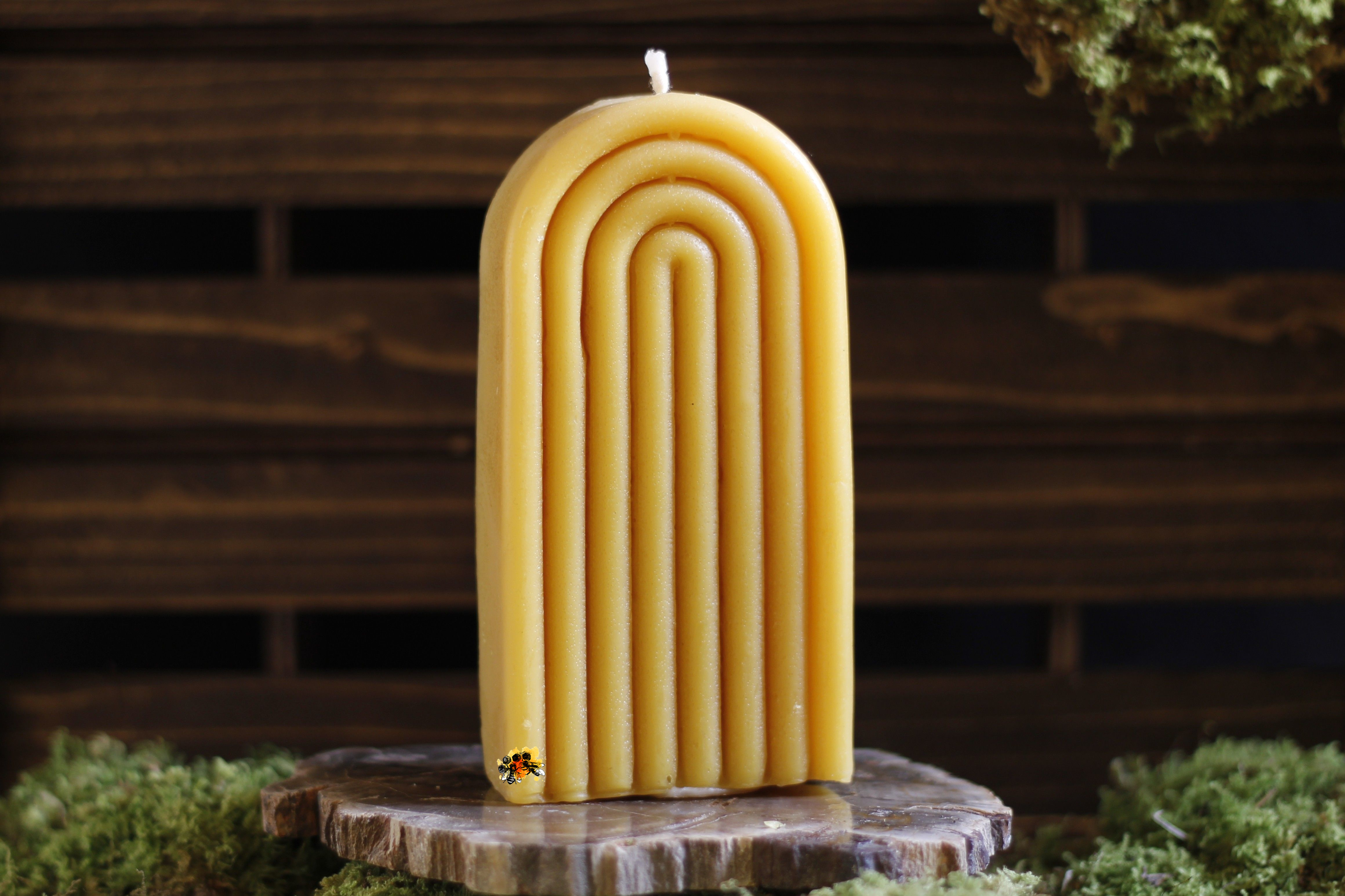 Bogen Bienenwachskerze