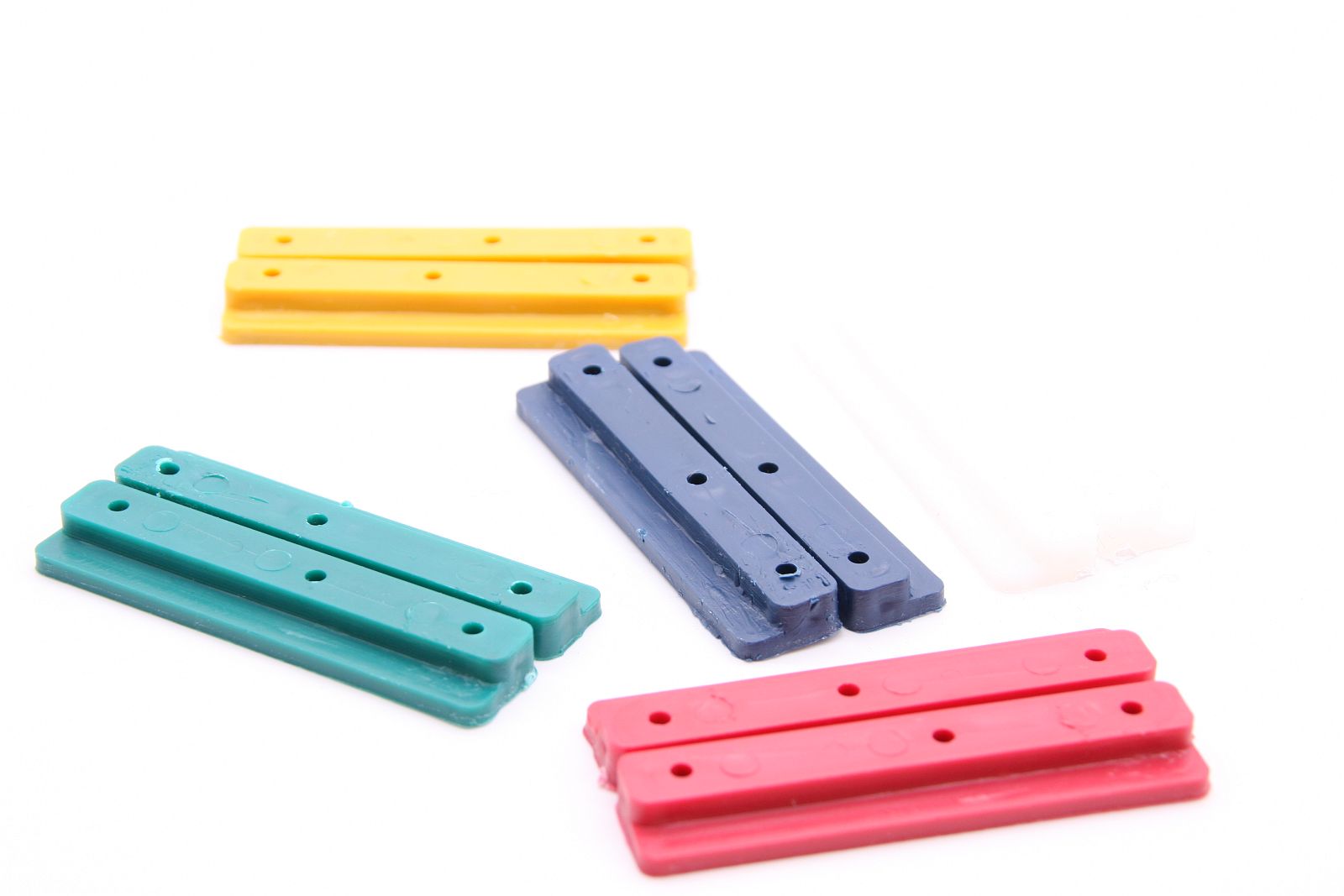 Führungsleisten für Fluglochschieber PVC Führungsleisten für Fluglochschieber PVC